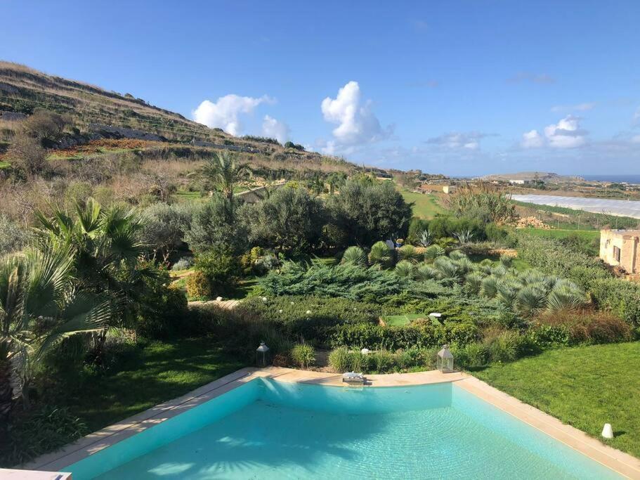 Sunset Oasis Villa L-Imgarr Екстериор снимка